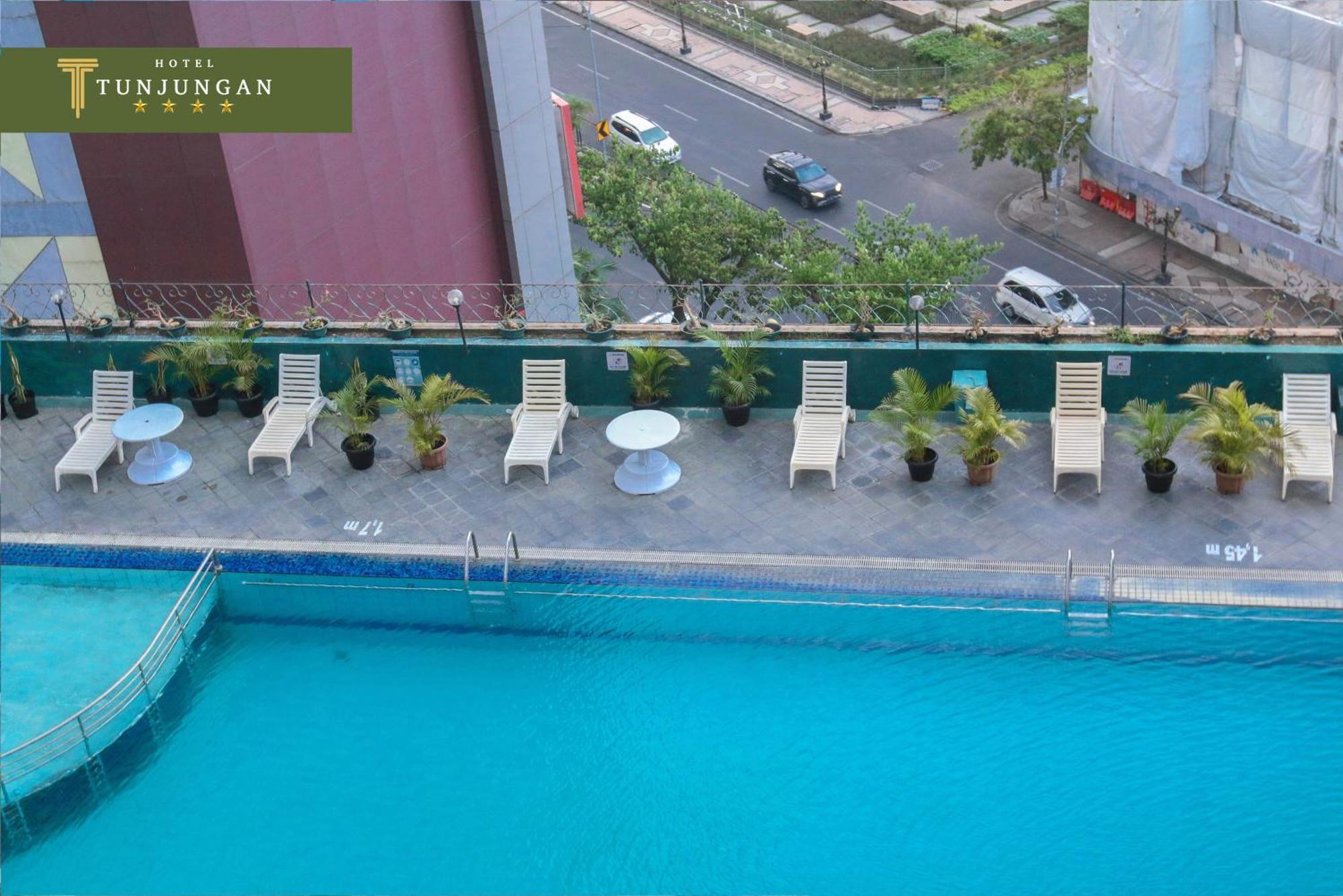 Tunjungan Hotel Surabaya